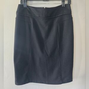 New York & Company Classic Black Pencil Skirt